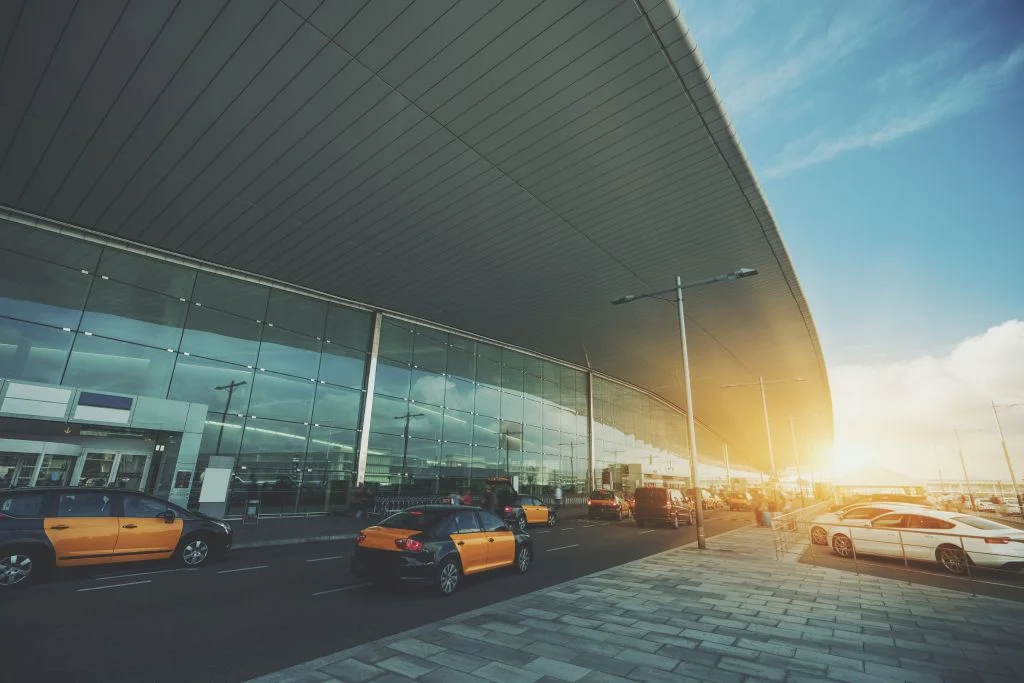 Barcelona-El Prat Airport (BCN) Fast Track Priority Pass - Photo 1