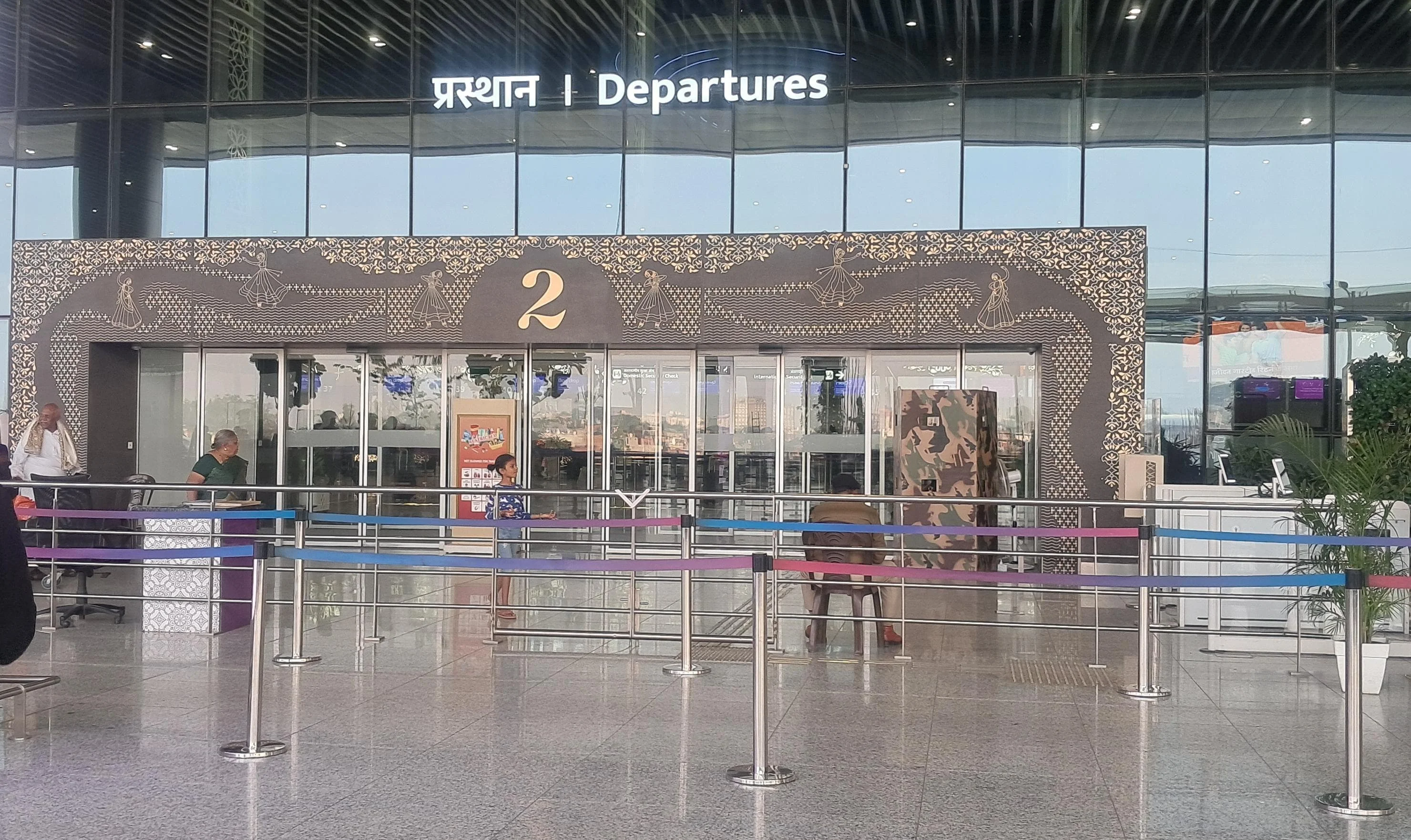 خدمة فاست تراك Chaudhary Charan Singh Airport (LKO) للمسار السريع - صورة 2