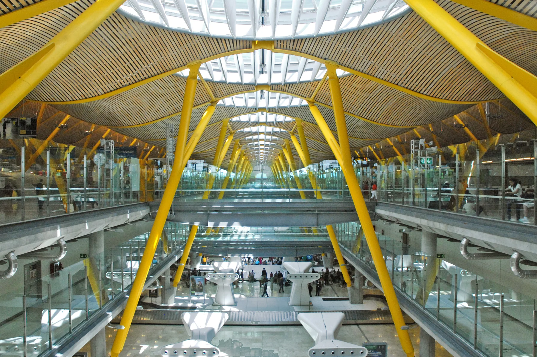 Adolfo Suarez Madrid-Barajas Airport (MAD) Fast Track Priority Pass - Photo 2