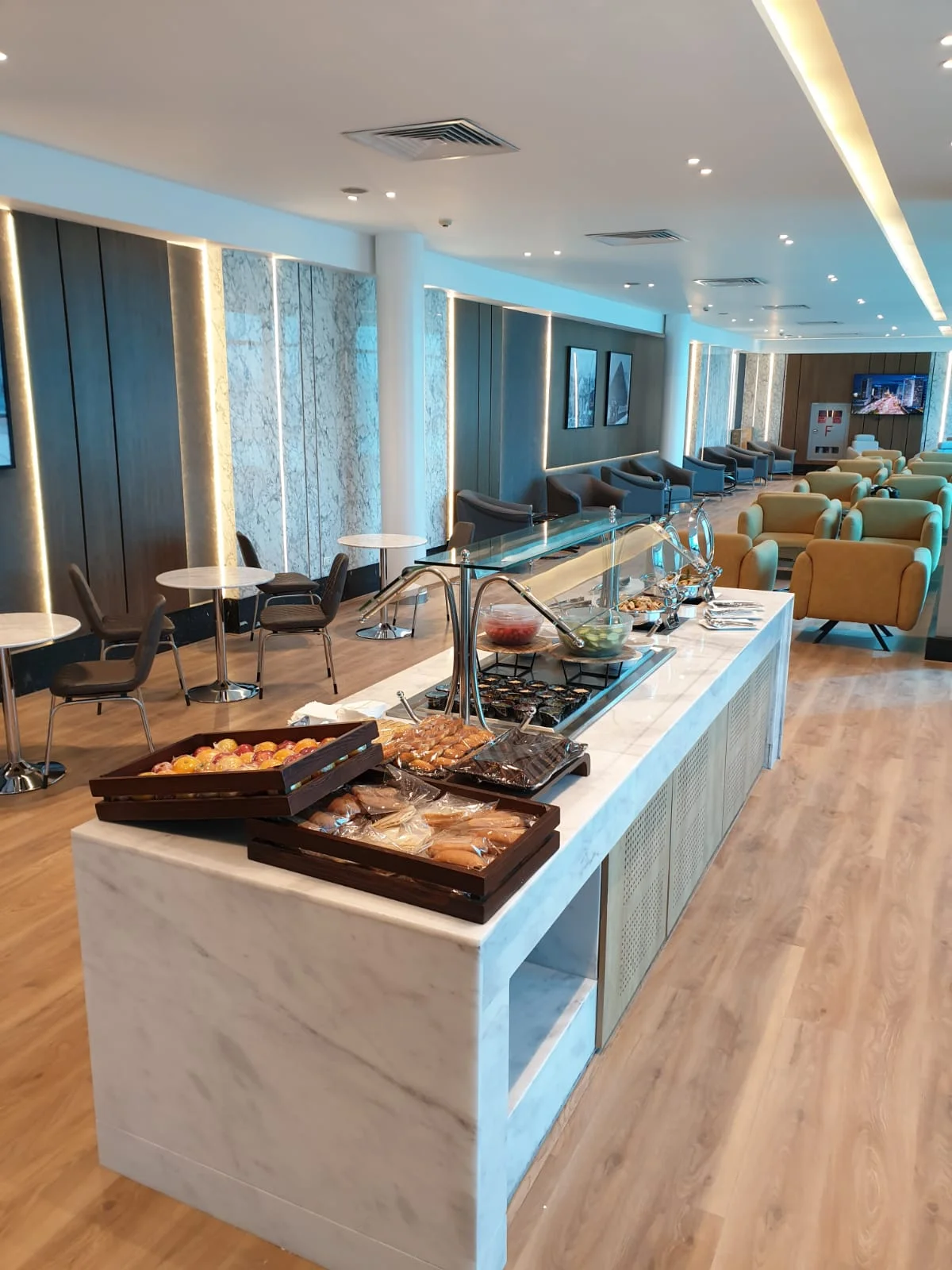 Al Fursan Lounge (T3 - Photo 1