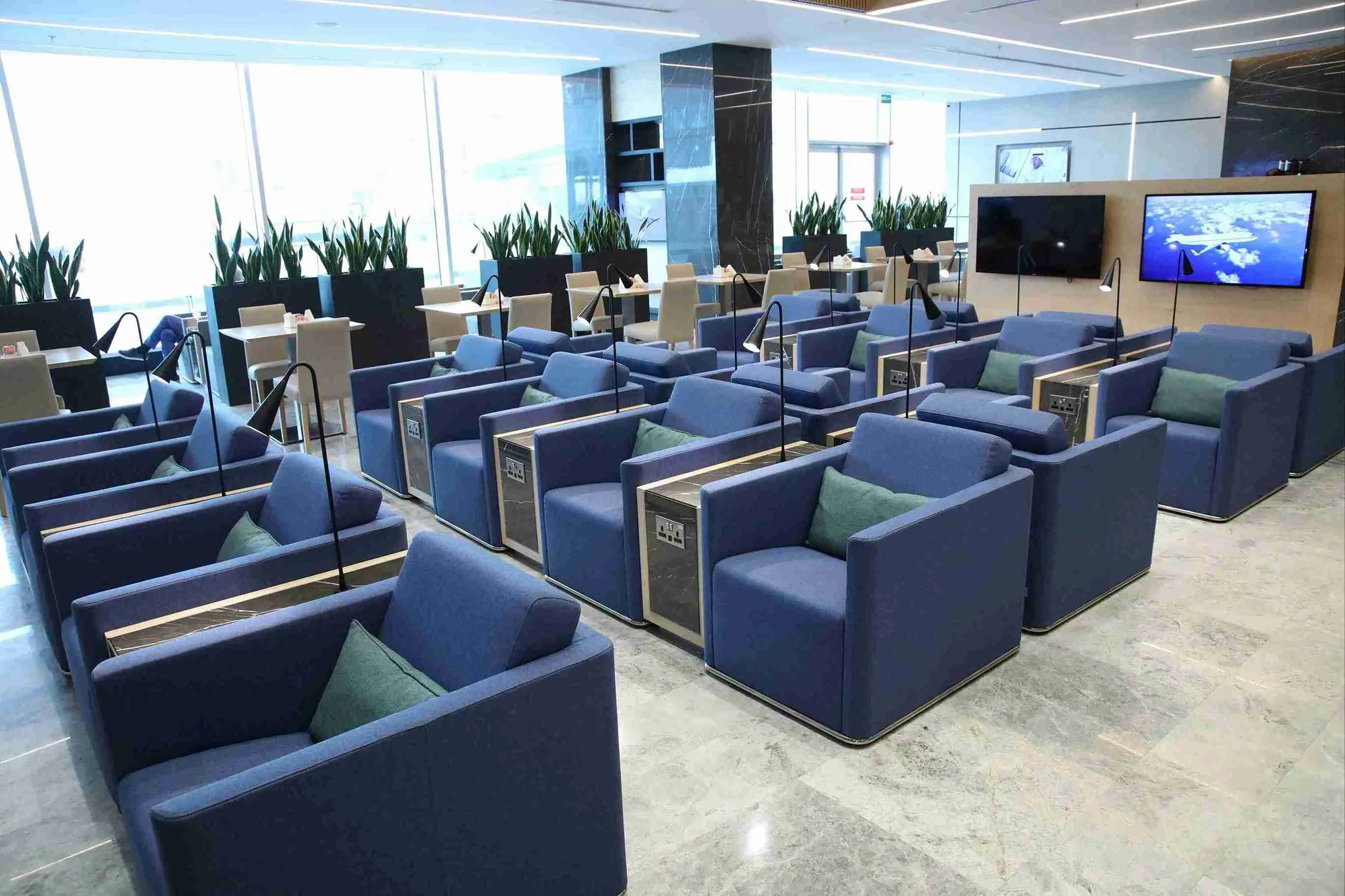 Al Mubarakiya Lounge (T4 - Photo 2