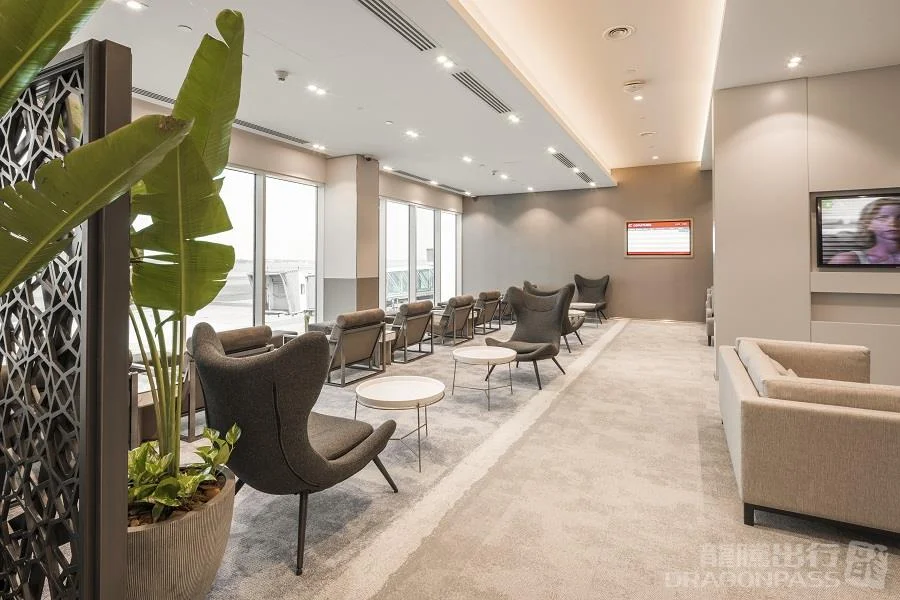 The Lounge Sharjah - Photo 2